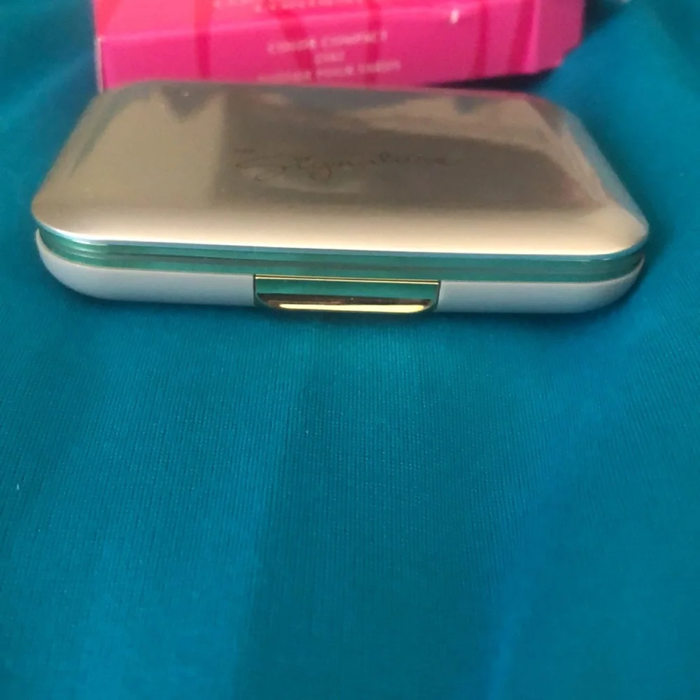 Mary Kay bundle - Picture 6 of 9